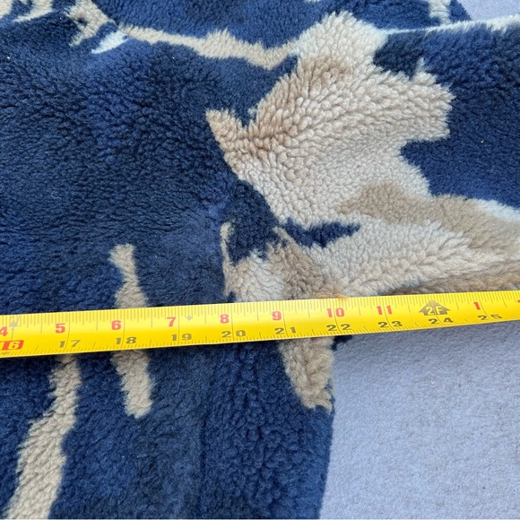 Lululemon LAB Textured Fleece Bomber Sz Lrg Navy/Olive Green Jacket- $298‎ - Picture 9 of 16